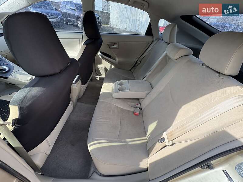 Хэтчбек Toyota Prius 2011 в Киеве фото 10 Хэтчбек Toyota Prius 2011 в Киеве
