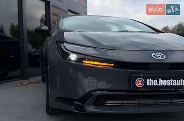 Хэтчбек Toyota Prius 2024 в 