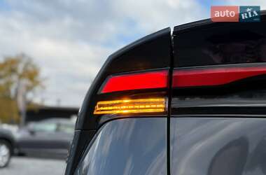 Хэтчбек Toyota Prius 2024 в 