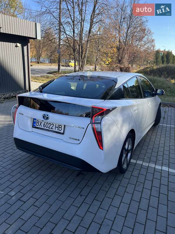 Хэтчбек Toyota Prius 2016 в Хмельницком фото 16 Хэтчбек Toyota Prius 2016 в Хмельницком