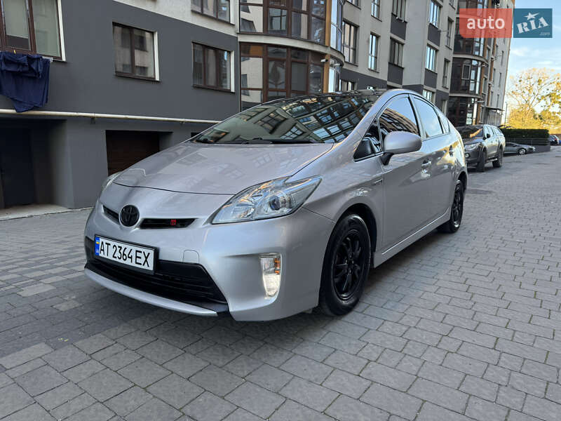 Хэтчбек Toyota Prius 2012 в Ивано-Франковске