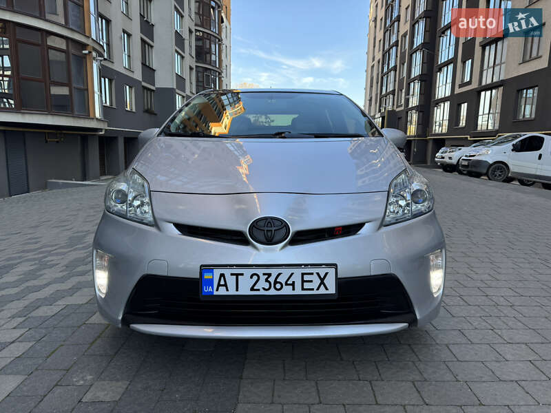 Хэтчбек Toyota Prius 2012 в Ивано-Франковске