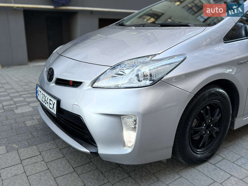 Хэтчбек Toyota Prius 2012 в Ивано-Франковске