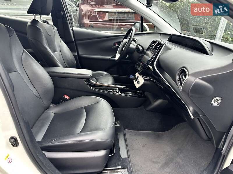 Хэтчбек Toyota Prius 2018 в Одессе