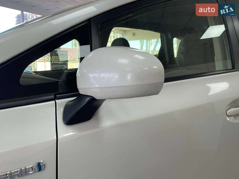 Хэтчбек Toyota Prius 2012 в Киеве фото 16 Хэтчбек Toyota Prius 2012 в Киеве