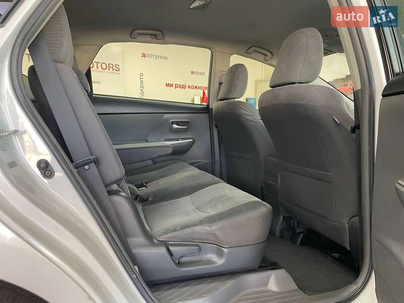 Хэтчбек Toyota Prius 2012 в Киеве фото 40 Хэтчбек Toyota Prius 2012 в Киеве