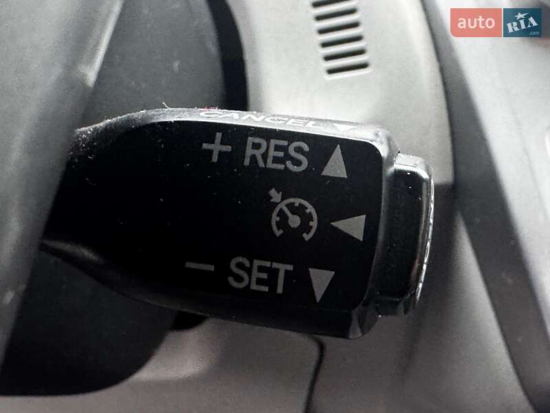 Хэтчбек Toyota Prius 2017 в Харькове фото 18 Хэтчбек Toyota Prius 2017 в Харькове