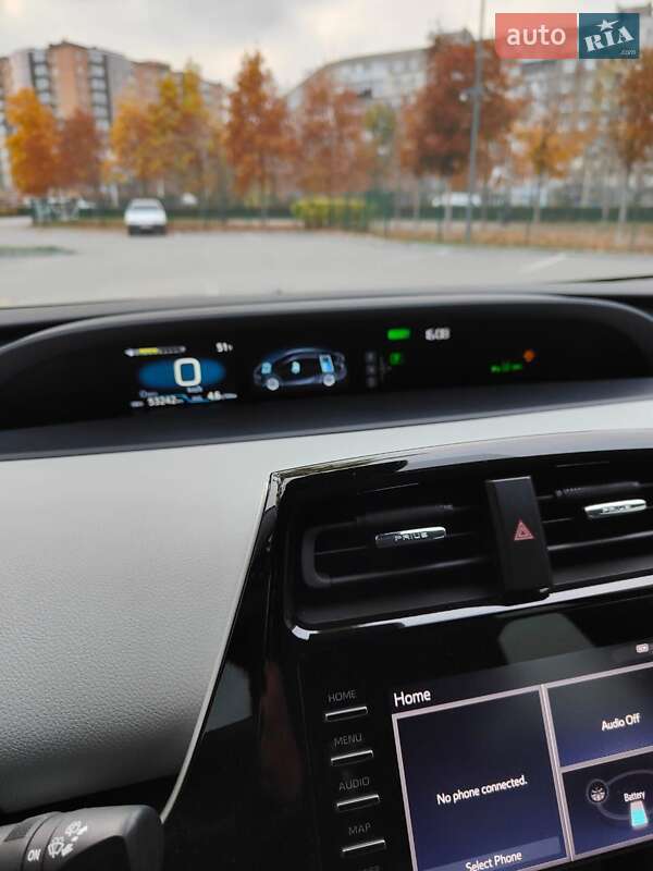 Хетчбек Toyota Prius 2022 в Дніпрі