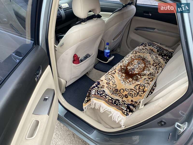 Хэтчбек Toyota Prius 2005 в Харькове