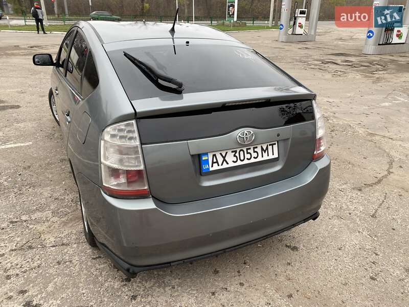 Хэтчбек Toyota Prius 2005 в Харькове