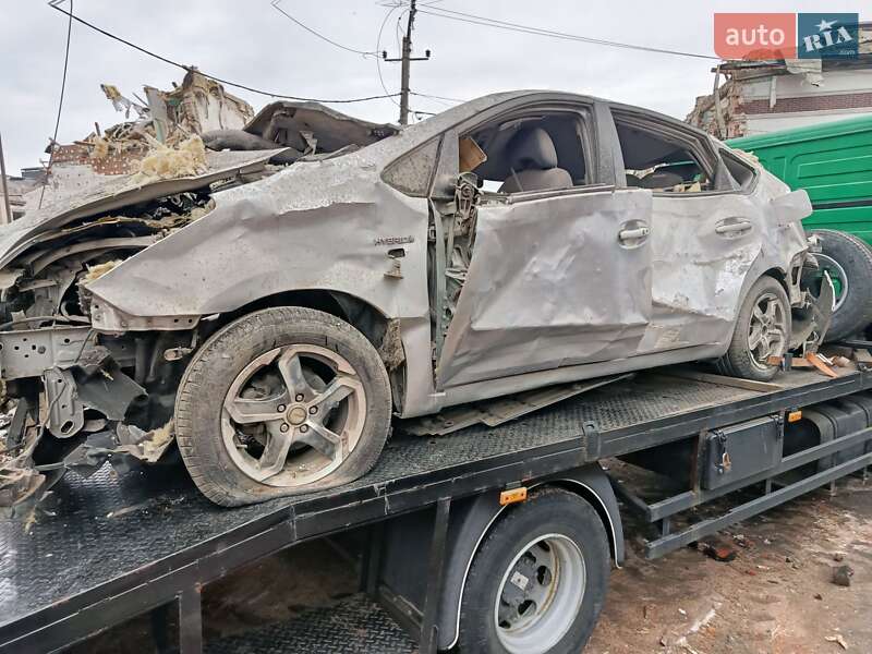 Хэтчбек Toyota Prius 2007 в Петропавловской Борщаговке