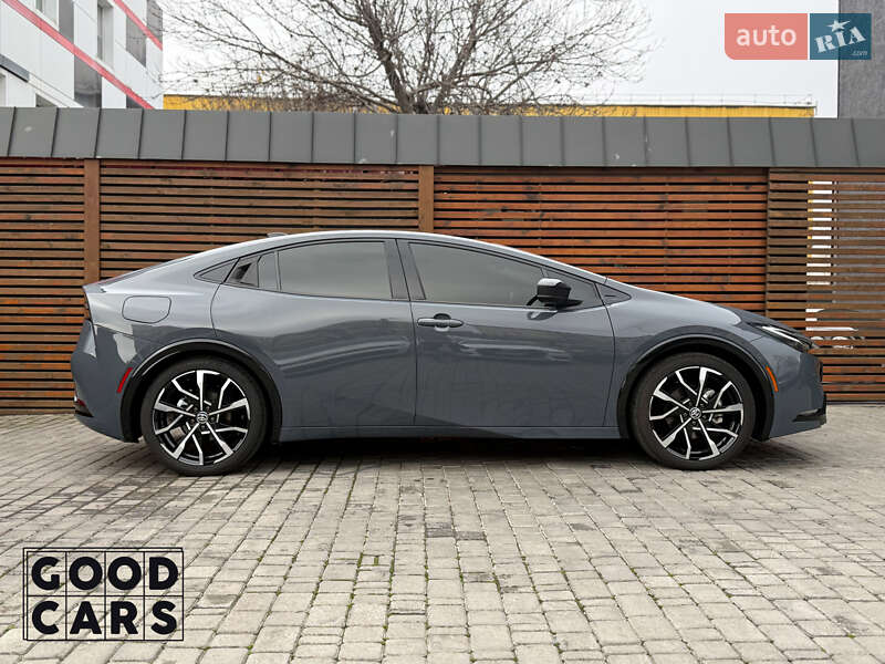 Хэтчбек Toyota Prius 2024 в Одессе