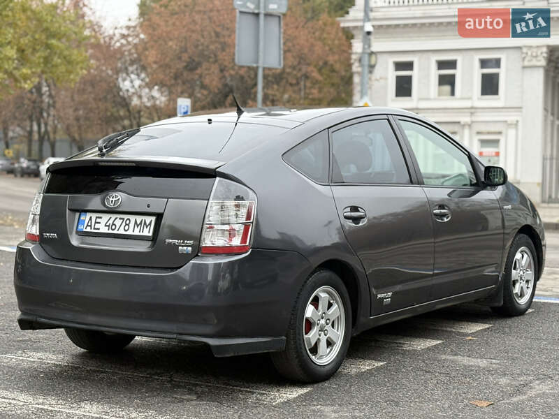 Хетчбек Toyota Prius 2006 в Дніпрі