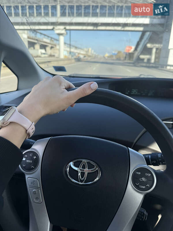 Хэтчбек Toyota Prius 2010 в Киеве фото 17 Хэтчбек Toyota Prius 2010 в Киеве