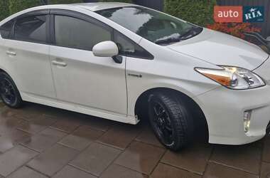Хетчбек Toyota Prius 2014 в Києві