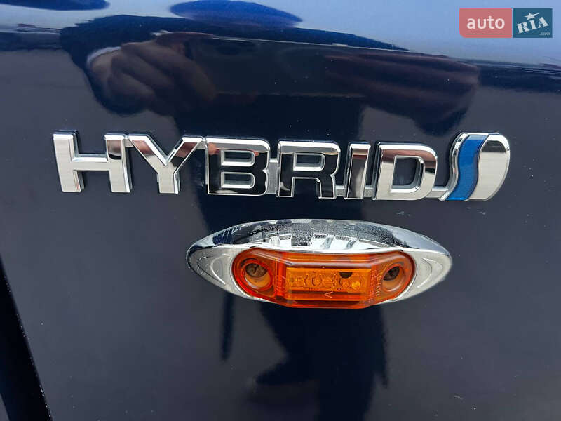 Хетчбек Toyota Prius 2013 в Києві