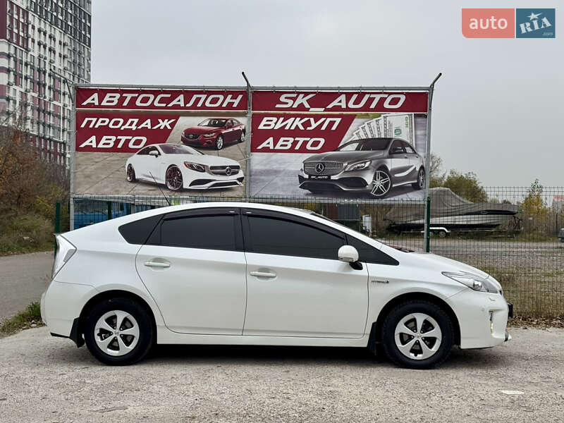 Хэтчбек Toyota Prius 2012 в Киеве