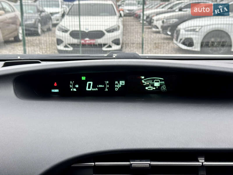 Хэтчбек Toyota Prius 2012 в Киеве