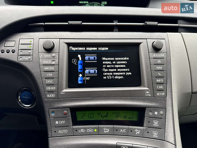 Хэтчбек Toyota Prius 2012 в Киеве