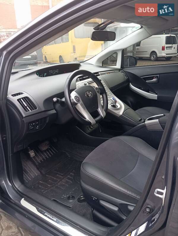 Хетчбек Toyota Prius 2012 в Калуші