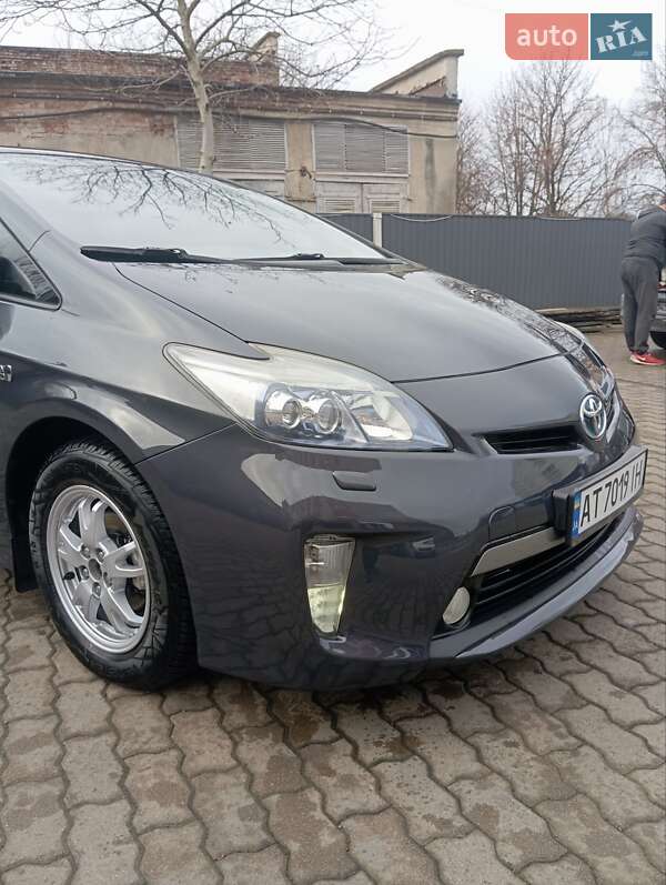 Хетчбек Toyota Prius 2012 в Калуші