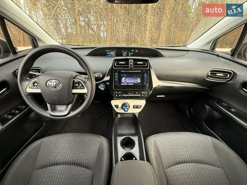 Хэтчбек Toyota Prius 2016 в Киеве фото 14 Хэтчбек Toyota Prius 2016 в Киеве