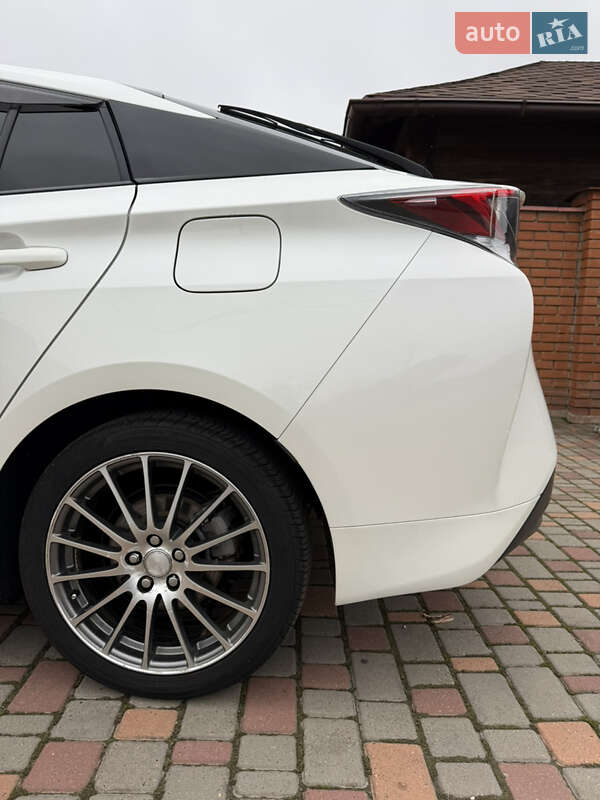Хэтчбек Toyota Prius 2017 в Одессе фото 7 Хэтчбек Toyota Prius 2017 в Одессе