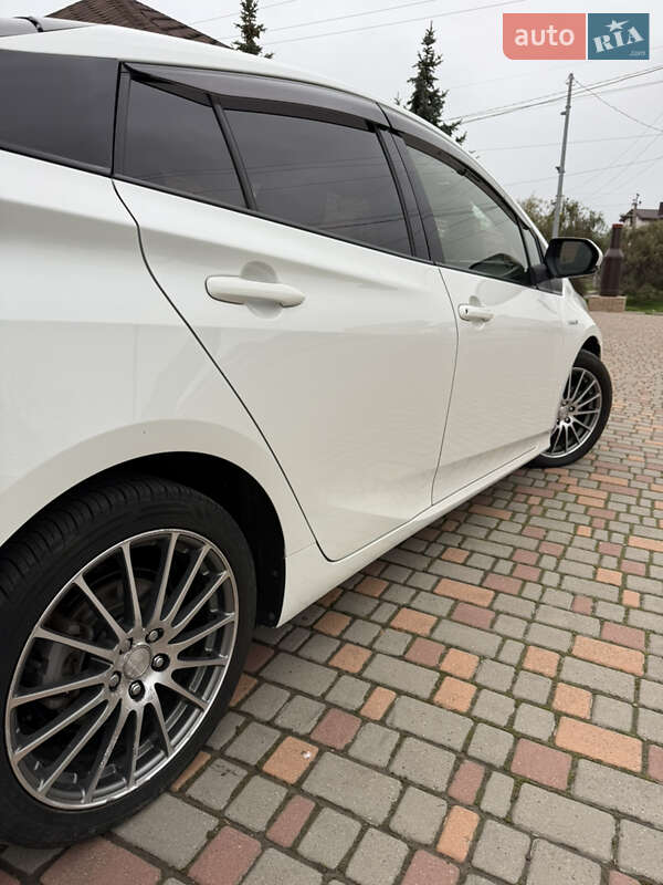 Хэтчбек Toyota Prius 2017 в Одессе фото 39 Хэтчбек Toyota Prius 2017 в Одессе