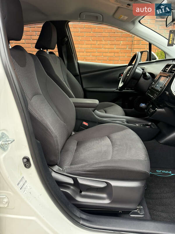 Хэтчбек Toyota Prius 2017 в Одессе фото 56 Хэтчбек Toyota Prius 2017 в Одессе