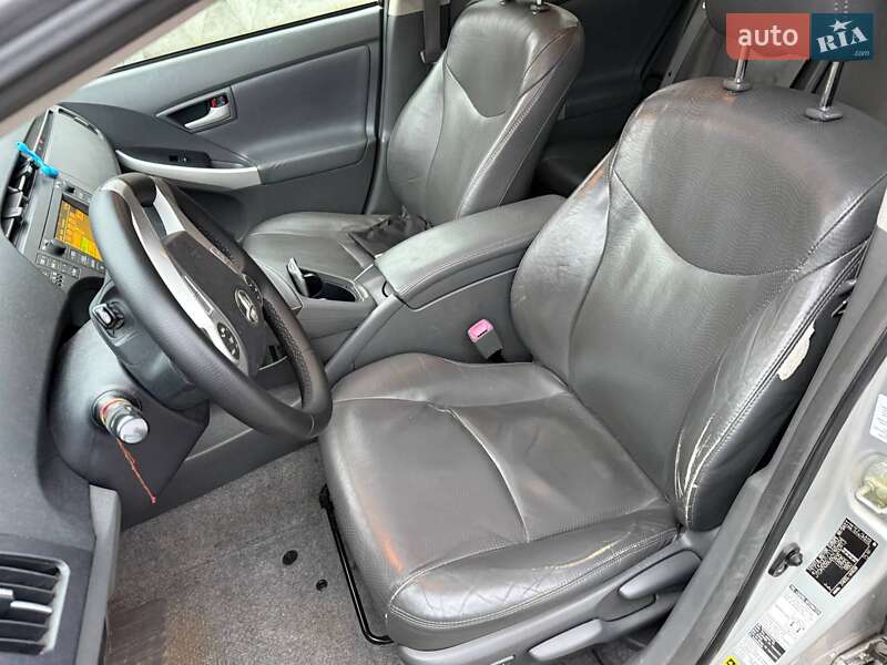 Хэтчбек Toyota Prius 2011 в Хмельницком