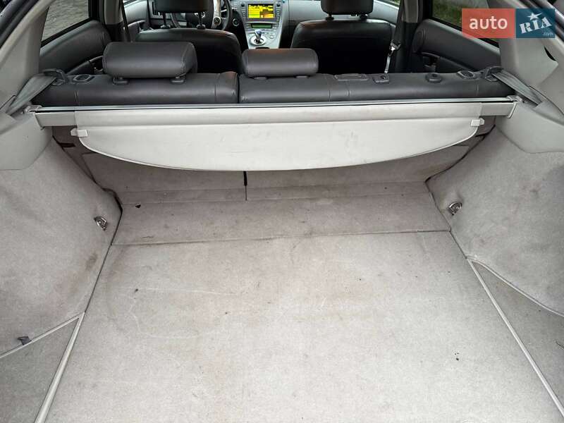 Хэтчбек Toyota Prius 2011 в Хмельницком