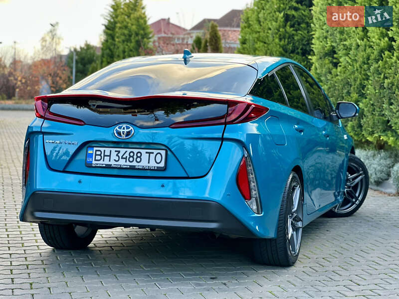 Хетчбек Toyota Prius 2022 в Одесі