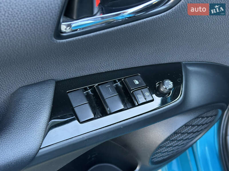 Хетчбек Toyota Prius 2022 в Одесі