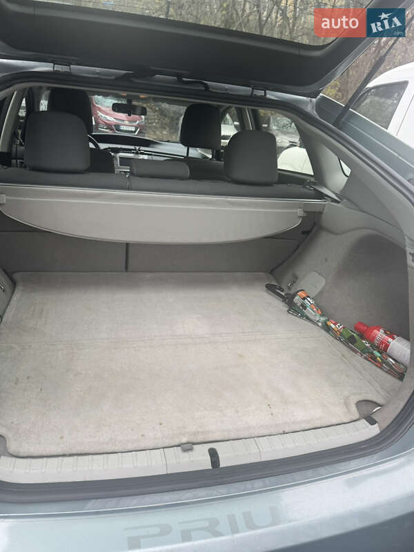 Хэтчбек Toyota Prius 2012 в Киеве