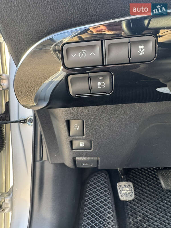 Хэтчбек Toyota Prius 2021 в Житомире фото 32 Хэтчбек Toyota Prius 2021 в Житомире