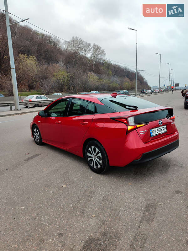 Хэтчбек Toyota Prius 2021 в Киеве фото 3 Хэтчбек Toyota Prius 2021 в Киеве