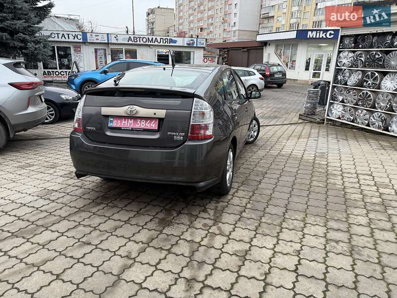 Хэтчбек Toyota Prius 2007 в Луцке