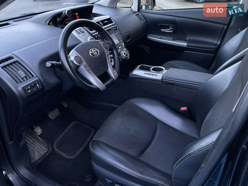 Хэтчбек Toyota Prius 2015 в Одессе