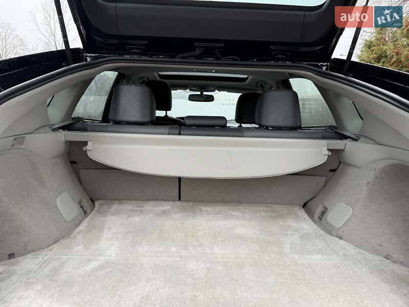 Хэтчбек Toyota Prius 2014 в Львове