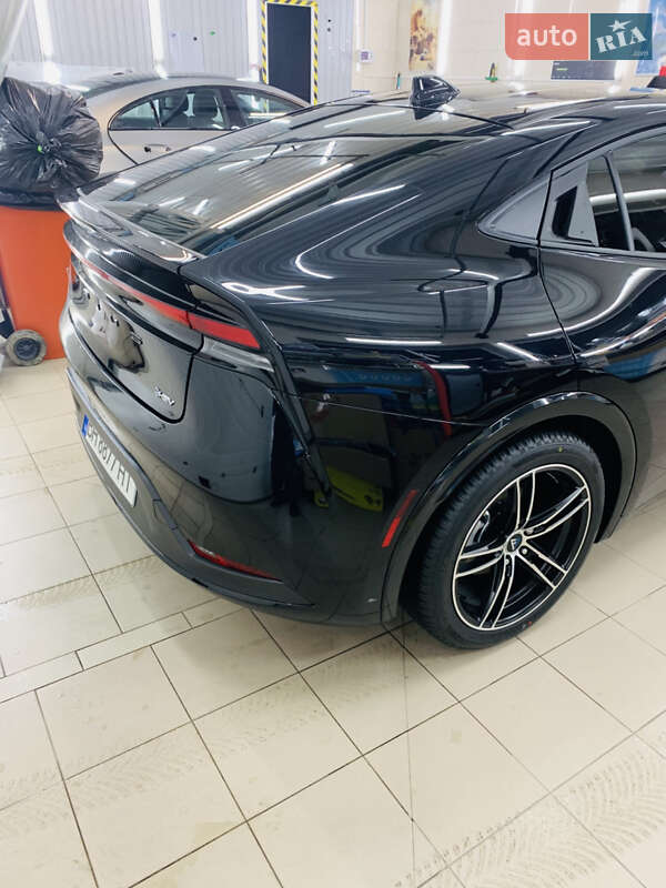 Хетчбек Toyota Prius 2024 в Одесі