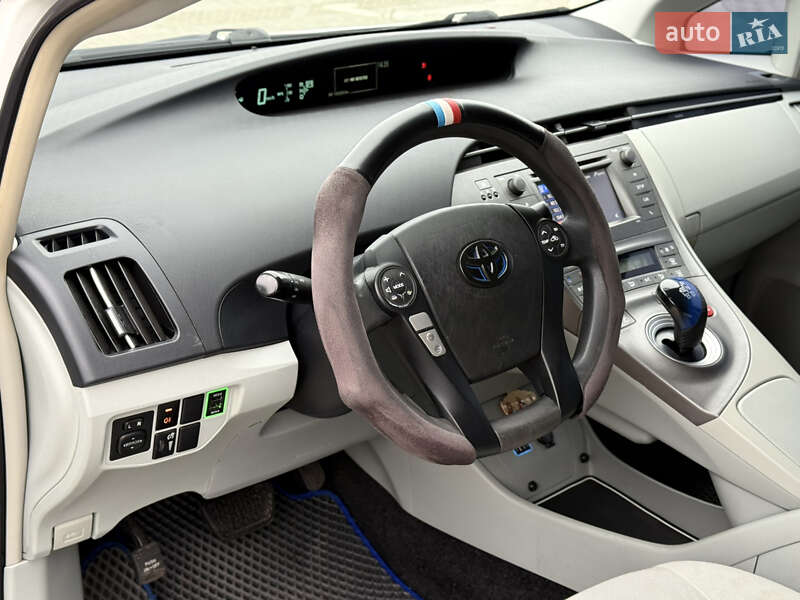 Хэтчбек Toyota Prius 2012 в Одессе