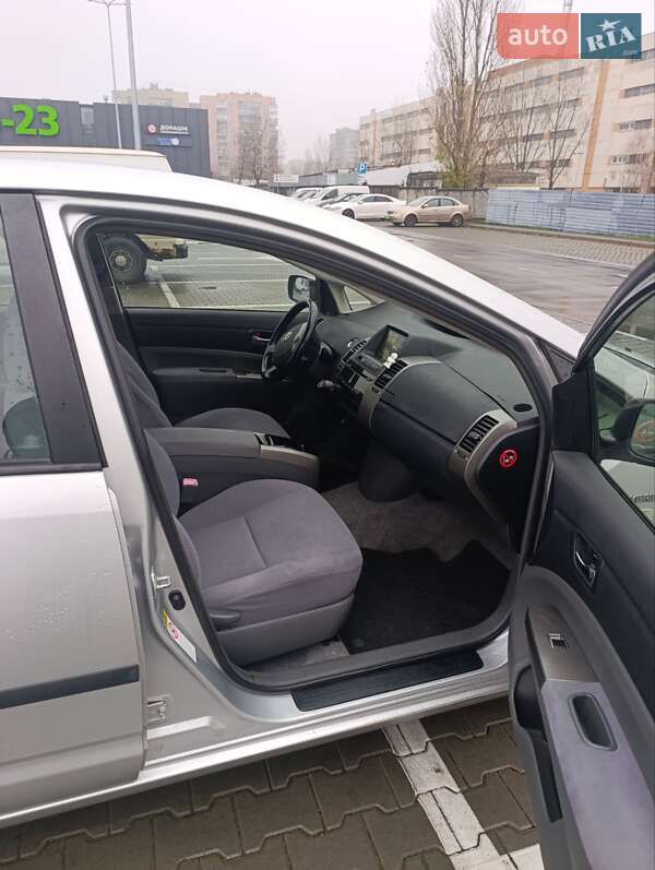 Хэтчбек Toyota Prius 2008 в Киеве
