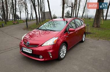 Хэтчбек Toyota Prius 2014 в Киеве