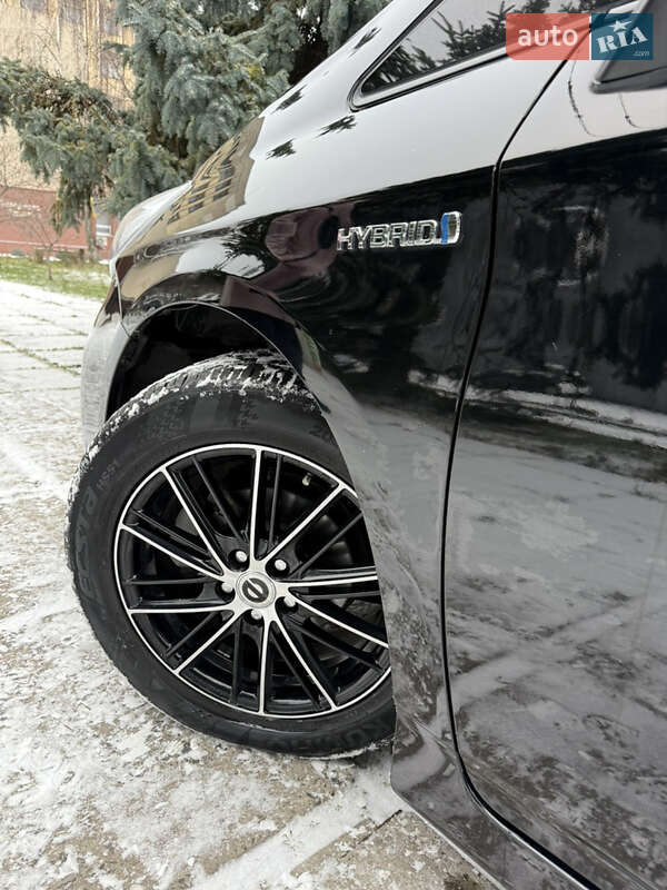 Хетчбек Toyota Prius 2014 в Одесі