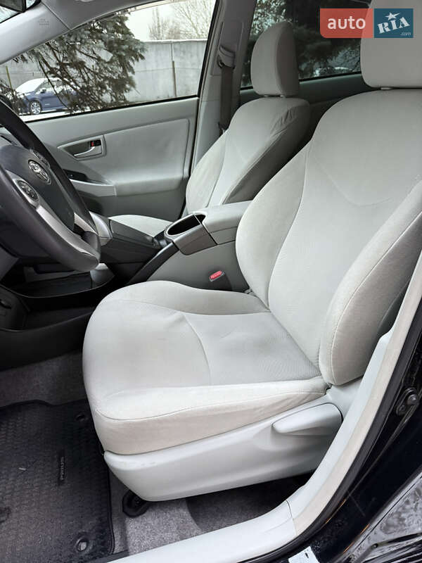 Хетчбек Toyota Prius 2014 в Одесі