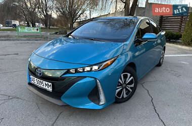Хетчбек Toyota Prius 2018 в Дніпрі