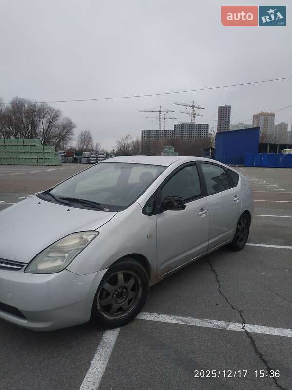 Хэтчбек Toyota Prius 2007 в Киеве фото 3 Хэтчбек Toyota Prius 2007 в Киеве