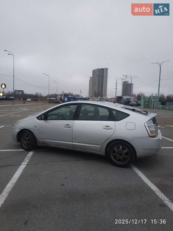 Хэтчбек Toyota Prius 2007 в Киеве фото 9 Хэтчбек Toyota Prius 2007 в Киеве