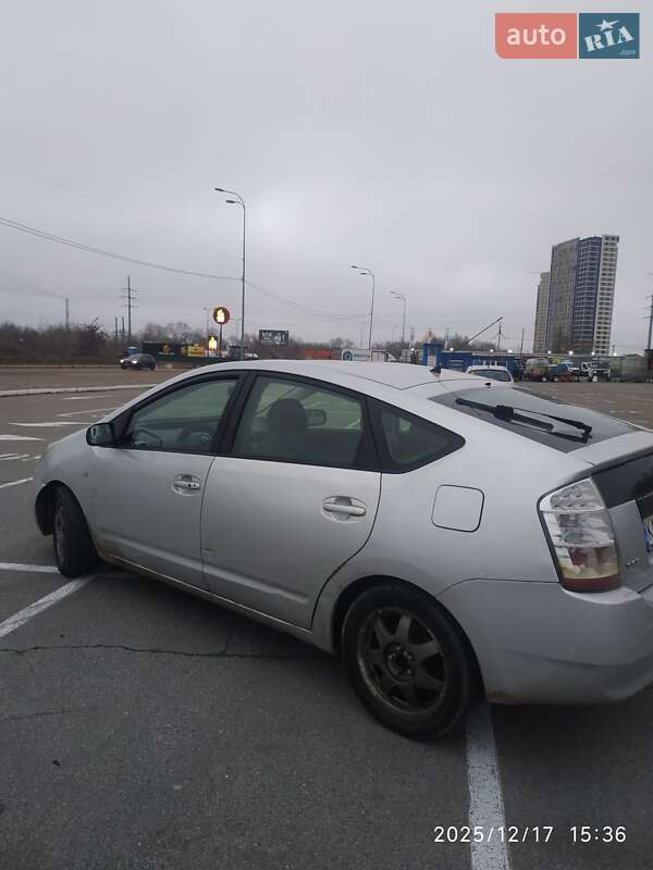 Хэтчбек Toyota Prius 2007 в Киеве фото 12 Хэтчбек Toyota Prius 2007 в Киеве