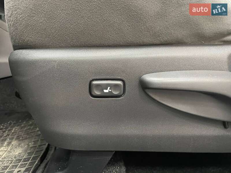 Хэтчбек Toyota Prius 2012 в Киеве